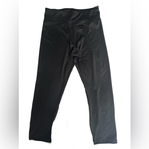 Black capri leggings size small women’s - Picture 3 of 4